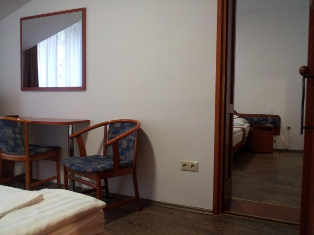 Fenyves Hotel Бекесксаба Екстериор снимка